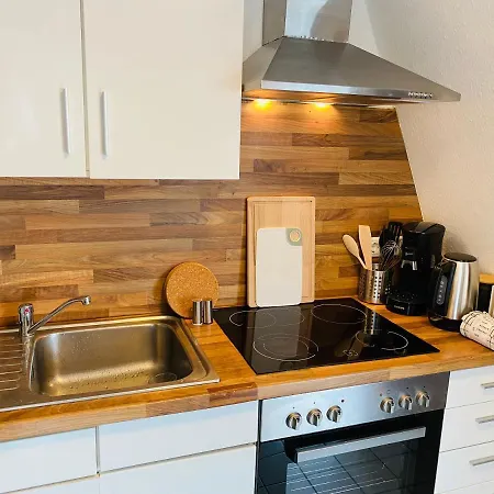 Retreat Apartment: Free Parking + Netflix + Maisonette Essen