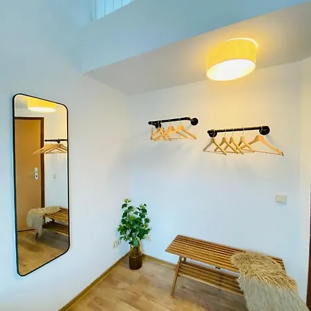 Retreat Apartment: Free Parking + Netflix + Maisonette Essen