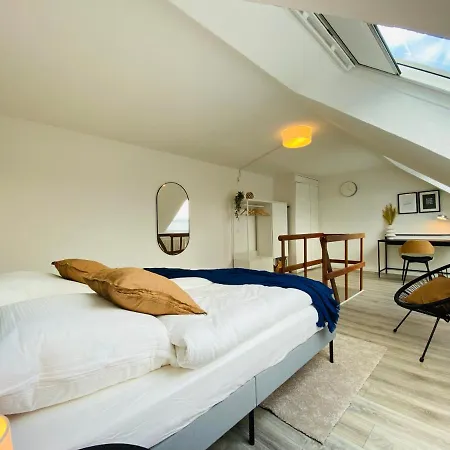 Apartment Retreat Apartment: Free Parking + Netflix + Maisonette *