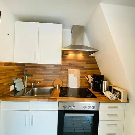 Retreat Apartment: Free Parking + Netflix + Maisonette